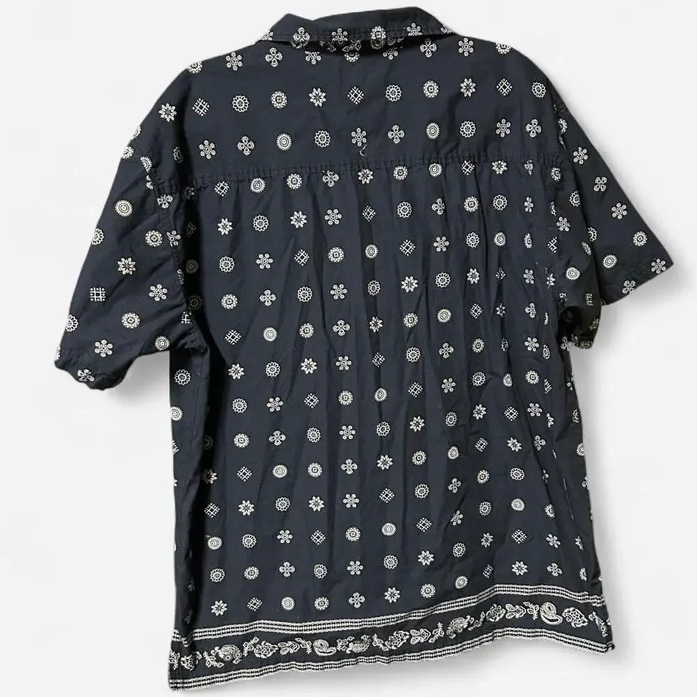 Large Big & Tall short sleeve button up Levi's navy blue bandana style shirt